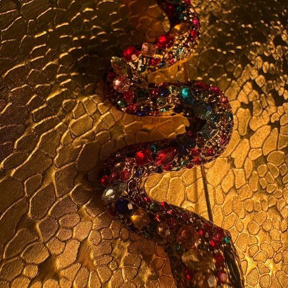 NWOT Multicolor Crystal Snake Brooch - Picture 9 of 12
